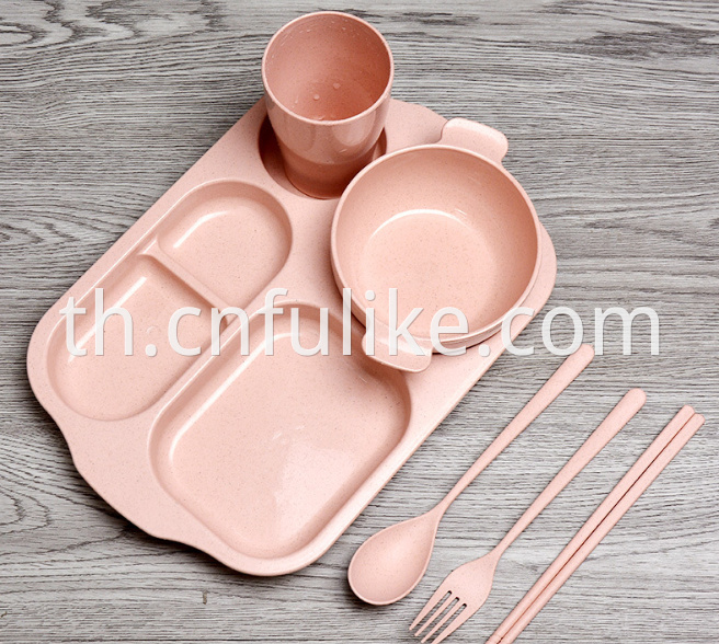 Friendly Dinnerware